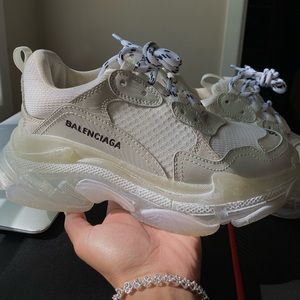 COPY - Balenciaga Triple S Sneaker Clear Sole in White